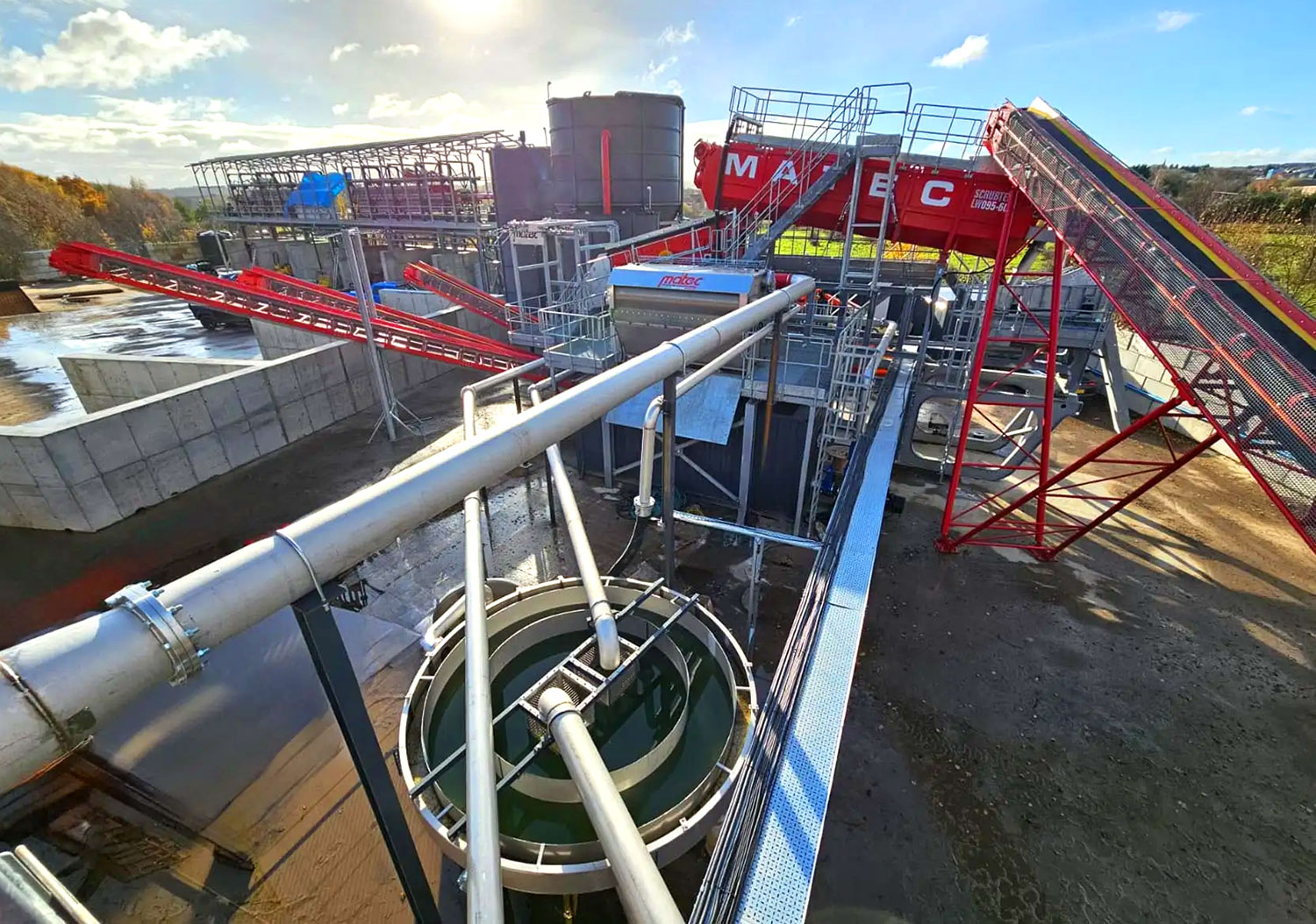 An image of the E J Lidster high-tech wash plant.